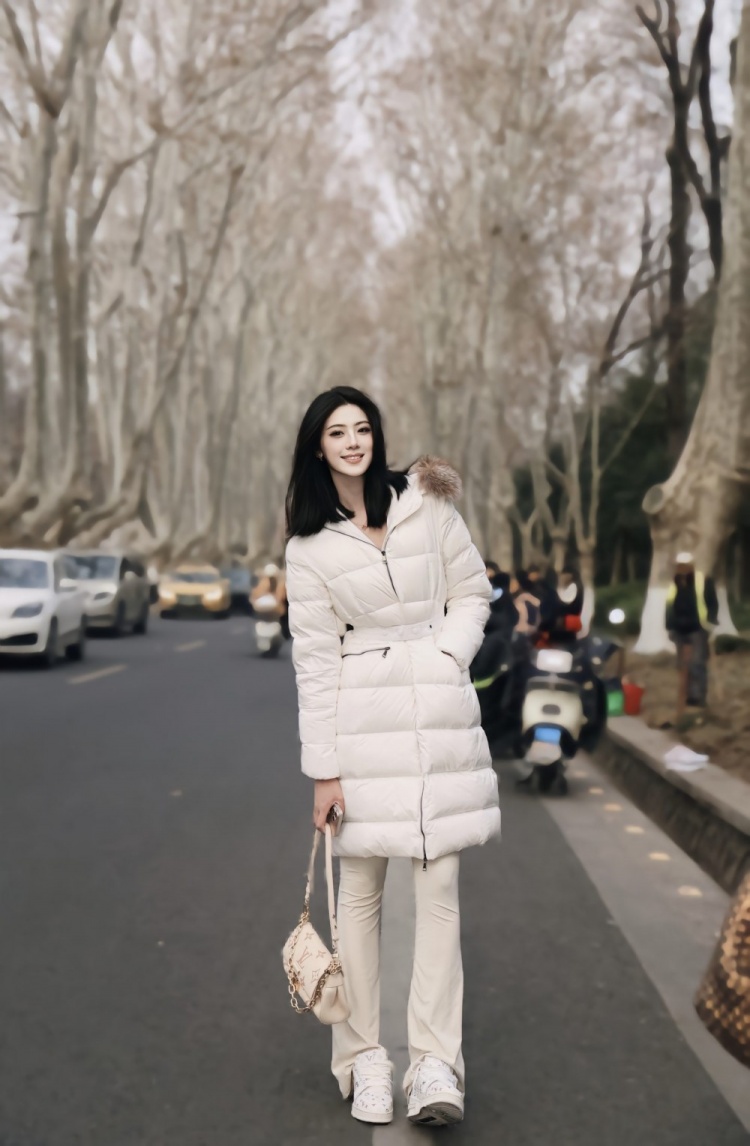 煙雨下江南！卓識游南京：卿言一句梧桐美 吾種梧桐滿京城