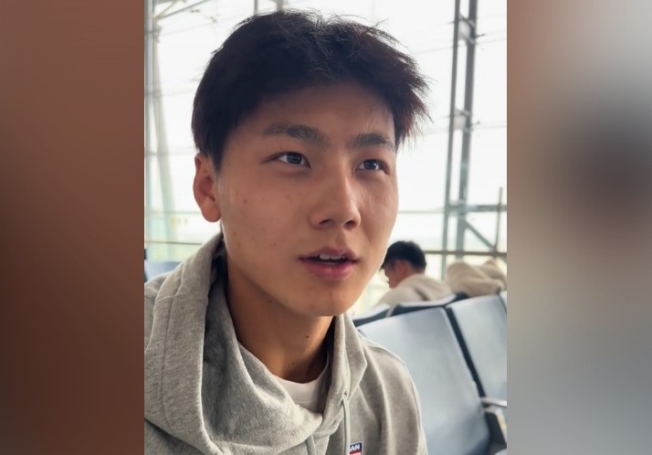 為何半場過后不久被換下？毛偉杰：兩條腿特別緊，李導(dǎo)怕我受傷